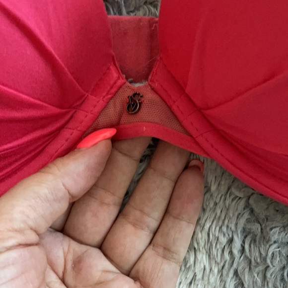Victoria’s Secret gel push up bra - 34DD - Picture 2 of 6